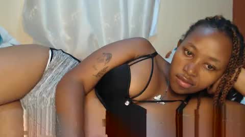 anntekla online show from April 14, 2026, 7:36 am