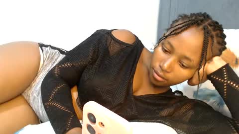 Snapshot of anntekla chatting on July 6, 2026, 6:21 pm anntekla online show from July 6, 2026, 6:21 pm