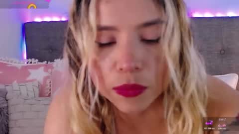 Antonella Lee online show from February 2, 2026, 7:12 pm