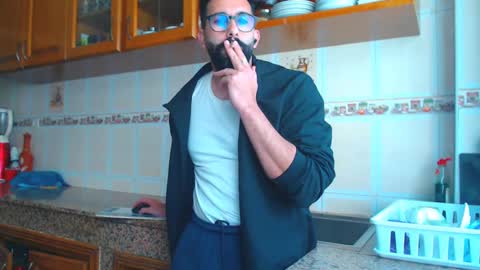 Snapshot of annuler_9 chatting on February 23, 2025, 3:29 pm adrenalinE online show from February 23, 2025, 3:29 pm