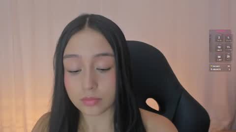 Snapshot of anny_jones77 chatting on June 14, 2026, 1:14 am Anny online show from June 14, 2026, 1:14 am