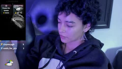 Anny online show from April 8, 2026, 3:23 pm