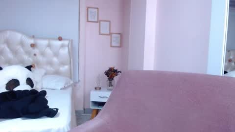 ANNY LOUIS online show from December 13, 2024, 2:21 am