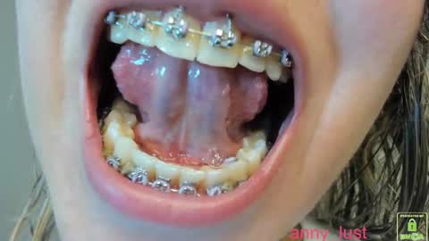 Snapshot of anny_lust chatting on January 17, 2026, 2:55 pm Issabela online show from January 17, 2026, 2:55 pm