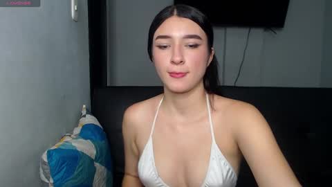 Anny online show from September 19, 2025, 2:40 pm