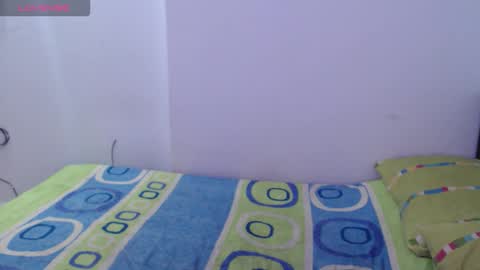 Snapshot of anny_riveraa chatting on February 4, 2026, 2:39 am Anny online show from February 4, 2026, 2:39 am