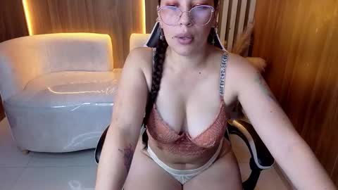 Online 2200 to 600 online show from November 26, 2025, 3:07 am