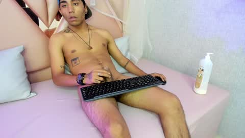 annyeli_bigtits online show from January 25, 2025, 4:02 am