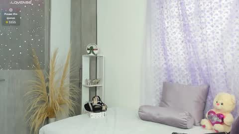 Anny online show from January 13, 2026, 6:13 pm