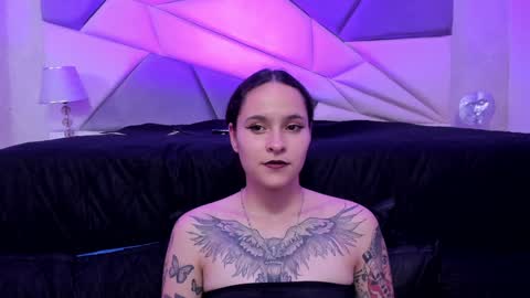 AnnyT online show from February 1, 2025, 1:44 am