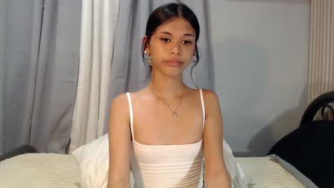 Snapshot of anok_yaii chatting on May 22, 2026, 8:42 am anok_yaii online show from May 22, 2026, 8:42 am