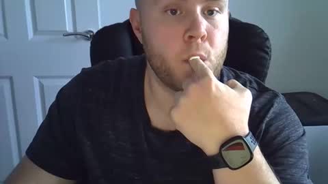 Snapshot of anonymous_chub chatting on November 16, 2025, 2:44 pm Anonymous Chub online show from November 16, 2025, 2:44 pm