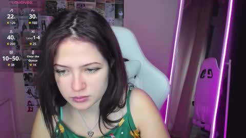 Snapshot of anora_millerr chatting on October 8, 2025, 3:20 pm Anora online show from October 8, 2025, 3:20 pm