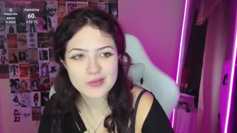 Snapshot of anora_millerr chatting on October 11, 2025, 3:10 pm Anora online show from October 11, 2025, 3:10 pm