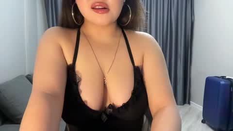 Snapshot of anora_sunny chatting on February 26, 2025, 8:54 pm Any online show from February 26, 2025, 8:54 pm