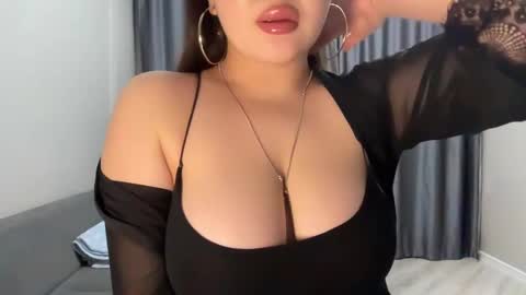 Snapshot of anora_sunny chatting on March 2, 2025, 9:54 pm Any online show from March 2, 2025, 9:54 pm