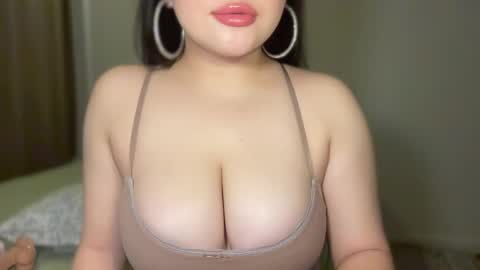 Snapshot of anora_sunny chatting on November 10, 2025, 11:31 am Any online show from November 10, 2025, 11:31 am