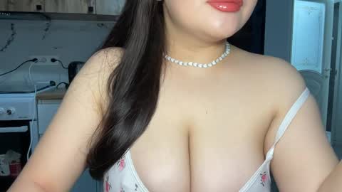 Snapshot of anora_sunny chatting on May 3, 2026, 6:14 pm Any online show from May 3, 2026, 6:14 pm