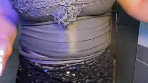 Snapshot of anora_sunny chatting on May 10, 2026, 12:32 pm Any online show from May 10, 2026, 12:32 pm