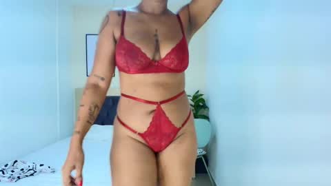Snapshot of anouk_solen chatting on October 9, 2025, 3:37 am Anna online show from October 9, 2025, 3:37 am
