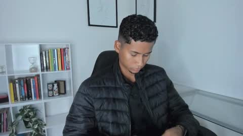 anozly online show from March 15, 2026, 11:22 pm