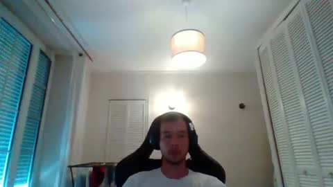 Snapshot of antho75016 chatting on May 29, 2026, 11:19 am antho75016 online show from May 29, 2026, 11:19 am