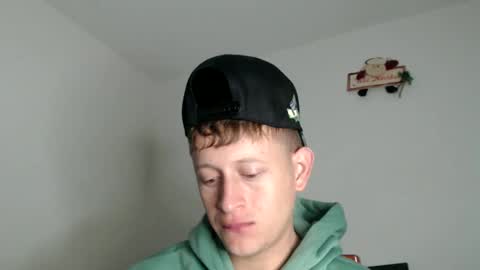 Snapshot of anthonnymorrison chatting on December 7, 2024, 12:08 am leon online show from December 7, 2024, 12:08 am