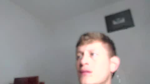 Snapshot of anthonnymorrison chatting on December 27, 2024, 4:36 am leon online show from December 27, 2024, 4:36 am