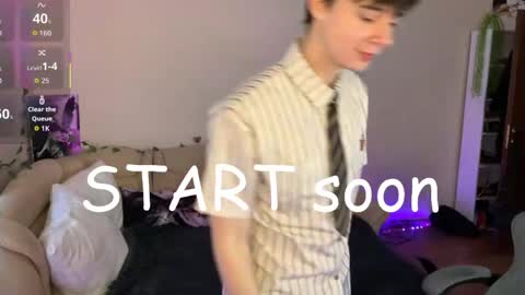 Snapshot of anthonycutie chatting on May 1, 2026, 5:28 pm Anthony online show from May 1, 2026, 5:28 pm