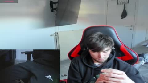 Snapshot of anthonyloveseks chatting on March 6, 2025, 3:02 pm Anthony online show from March 6, 2025, 3:02 pm