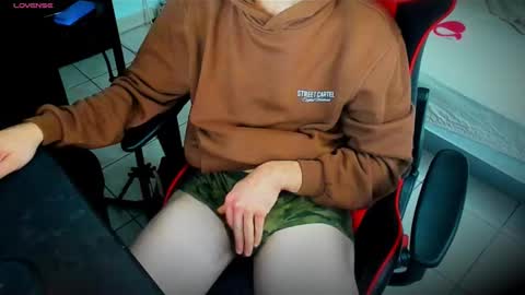 Snapshot of anthonyloveseks chatting on October 27, 2025, 11:14 am Anthony online show from October 27, 2025, 11:14 am