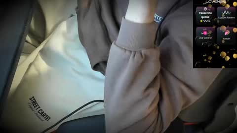 Anthony online show from December 5, 2025, 5:53 pm