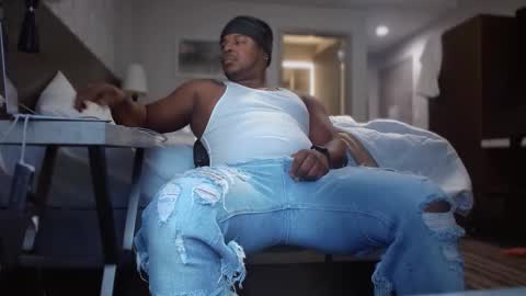 Snapshot of anthonyscreet chatting on December 9, 2024, 5:52 pm anthonyscreet online show from December 9, 2024, 5:52 pm