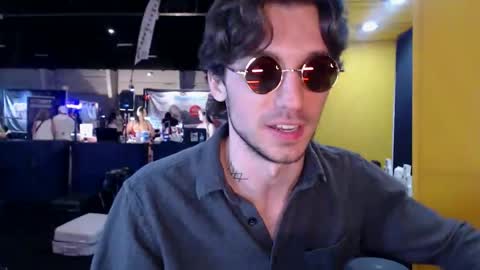 Anthony online show from October 18, 2025, 10:43 pm