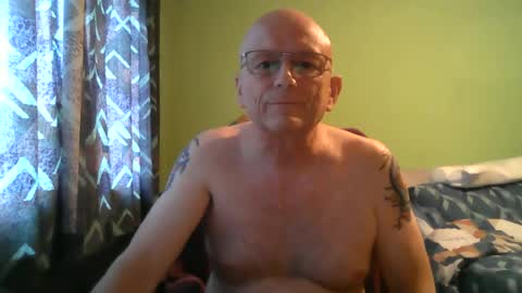 Snapshot of antmatt2025 chatting on June 12, 2026, 4:17 pm antmatt2025 online show from June 12, 2026, 4:17 pm