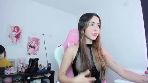 Antonella online show from October 6, 2025, 8:39 pm