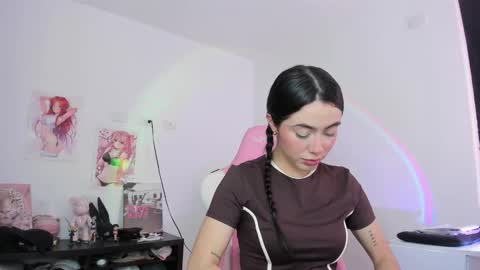 Antonella online show from November 24, 2025, 9:47 pm