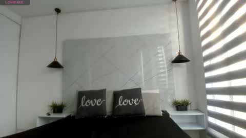 Snapshot of antonella__rouse chatting on July 16, 2026, 9:32 pm Antonella online show from July 16, 2026, 9:32 pm