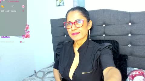 antonella_rizzo01 online show from May 20, 2026, 1:34 am