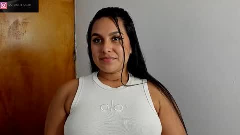antonella_rod online show from November 21, 2025, 8:29 pm