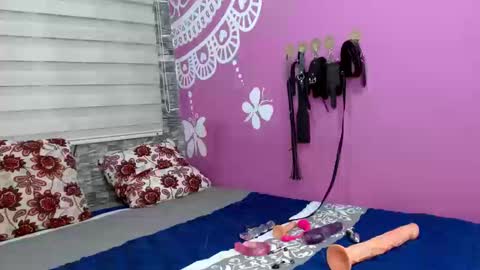 AntonellaAndNoah online show from February 27, 2026, 6:13 am