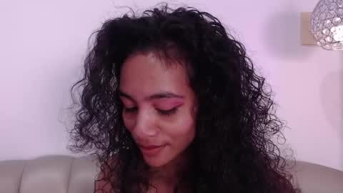 Snapshot of antonellahall_ chatting on January 21, 2025, 10:08 pm AntonellaHall online show from January 21, 2025, 10:08 pm