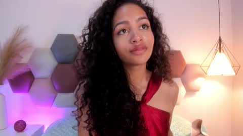 Snapshot of antonellahall_ chatting on February 15, 2025, 3:50 pm AntonellaHall online show from February 15, 2025, 3:50 pm