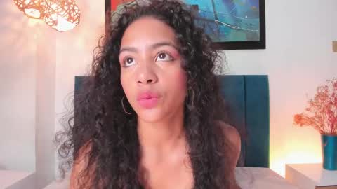 Snapshot of antonellahall_ chatting on September 16, 2025, 12:06 pm AntonellaHall online show from September 16, 2025, 12:06 pm