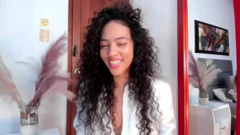 Snapshot of antonellahall_ chatting on May 20, 2026, 6:36 pm AntonellaHall online show from May 20, 2026, 6:36 pm
