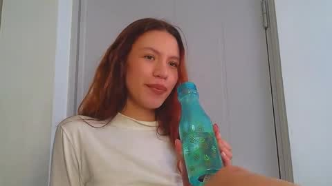 Snapshot of antonellarossii_ chatting on February 20, 2025, 4:14 pm Antonella  online show from February 20, 2025, 4:14 pm