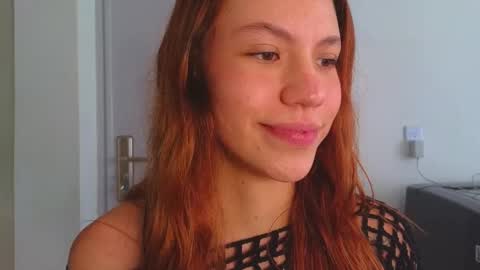 Snapshot of antonellarossii_ chatting on February 21, 2025, 4:37 pm Antonella  online show from February 21, 2025, 4:37 pm