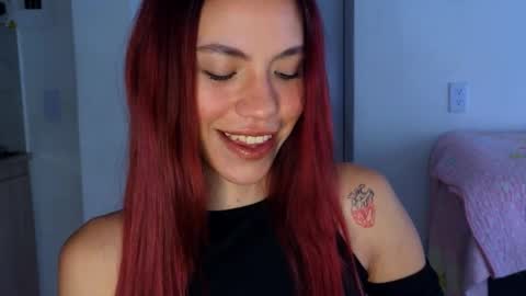 Snapshot of antonellarossii_ chatting on March 12, 2025, 2:01 pm Antonella  online show from March 12, 2025, 2:01 pm