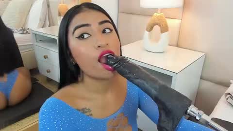 Antonia online show from July 10, 2026, 12:08 pm