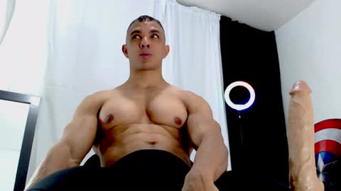 Instagram miguelangel1802  online show from June 18, 2026, 4:02 am